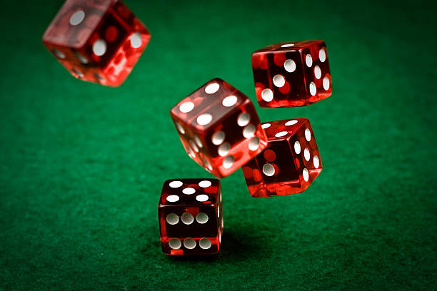 login congtogel Valorant market interface with game information and team stats